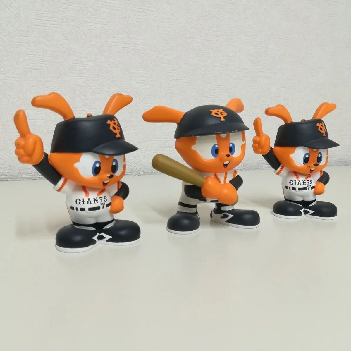 読売ジャイアンツ ジャビットくん 置物 陶器製 3個セット 中古品
