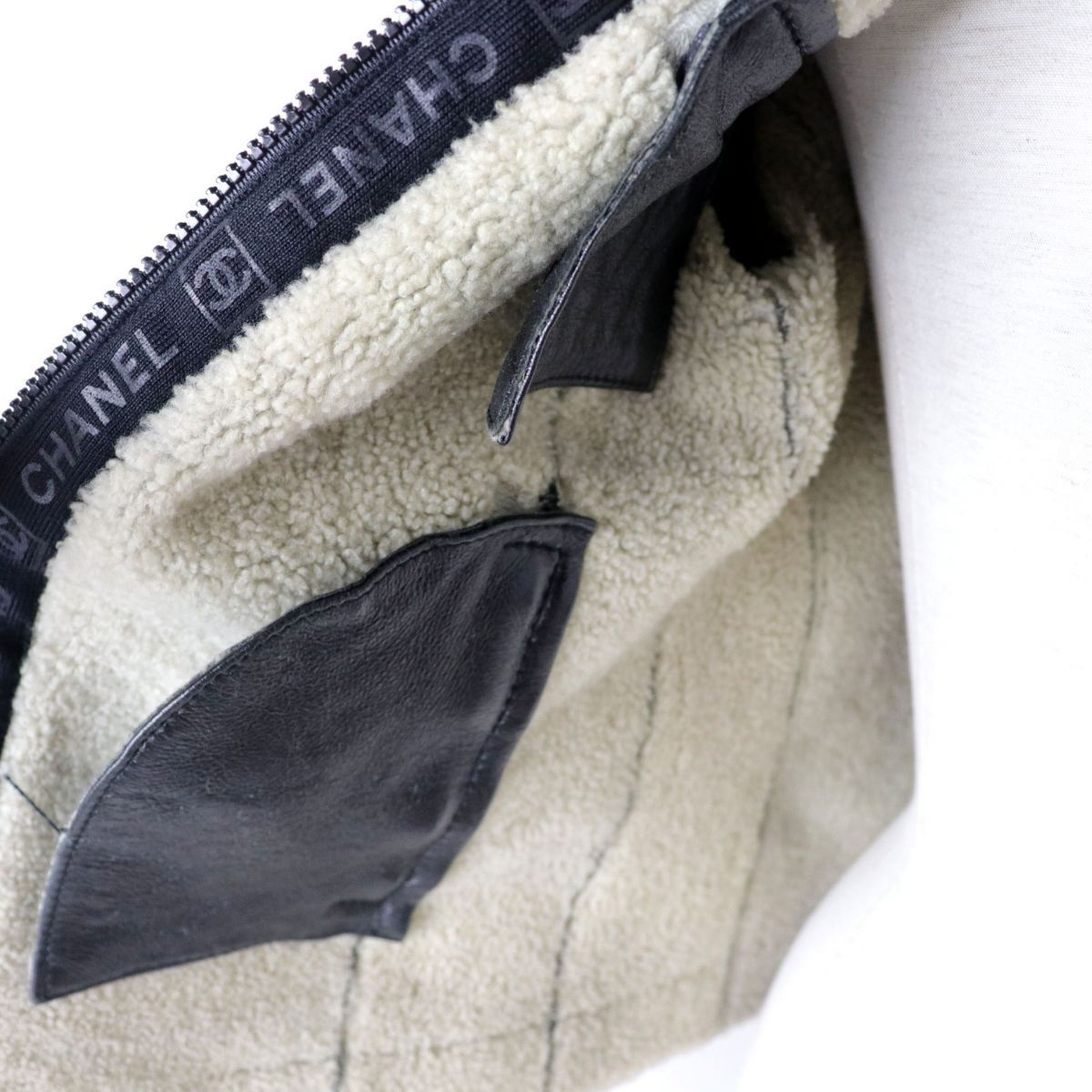 良品◎正規品 イタリア製 CHANEL シャネル 08A P33734 スポーツライン  