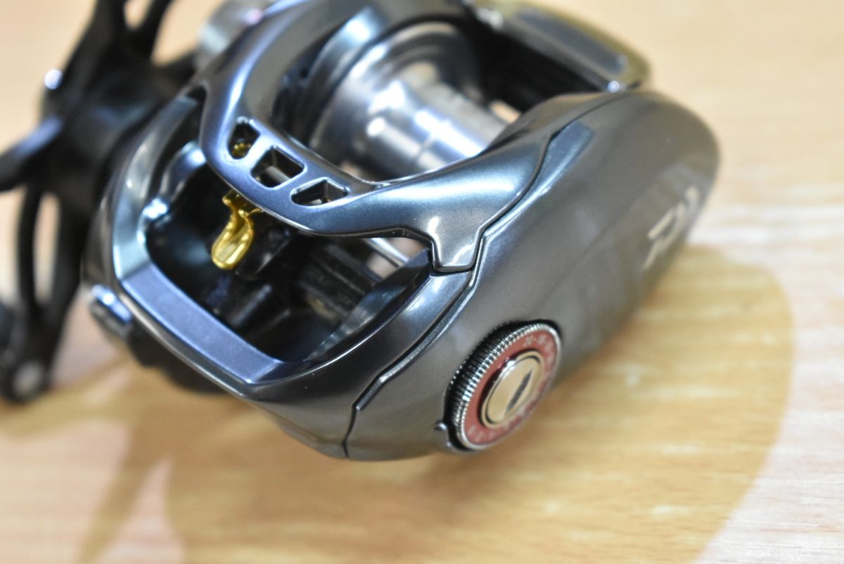 ダイワ 17 タトゥーラ SV TW 7.3 L 右 DAIWA TATULA ベイトリール バスフィッシング バス釣り ブラックバス 等