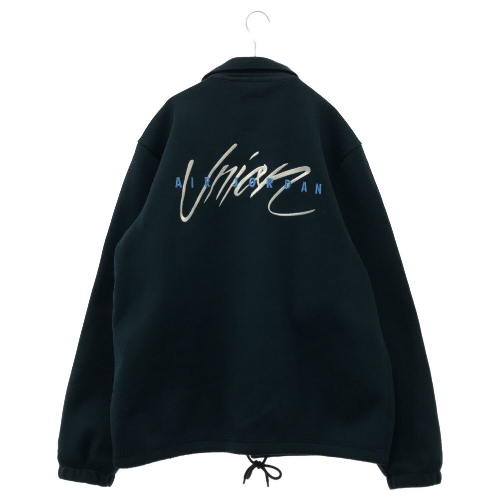 新品未使用タグ付き NIKE ロゴ刺繍 コーチジャケット ネイビー 残少 XXL ナイキ トレンド コーチジャケット 刺繍ロゴ 中綿 紺