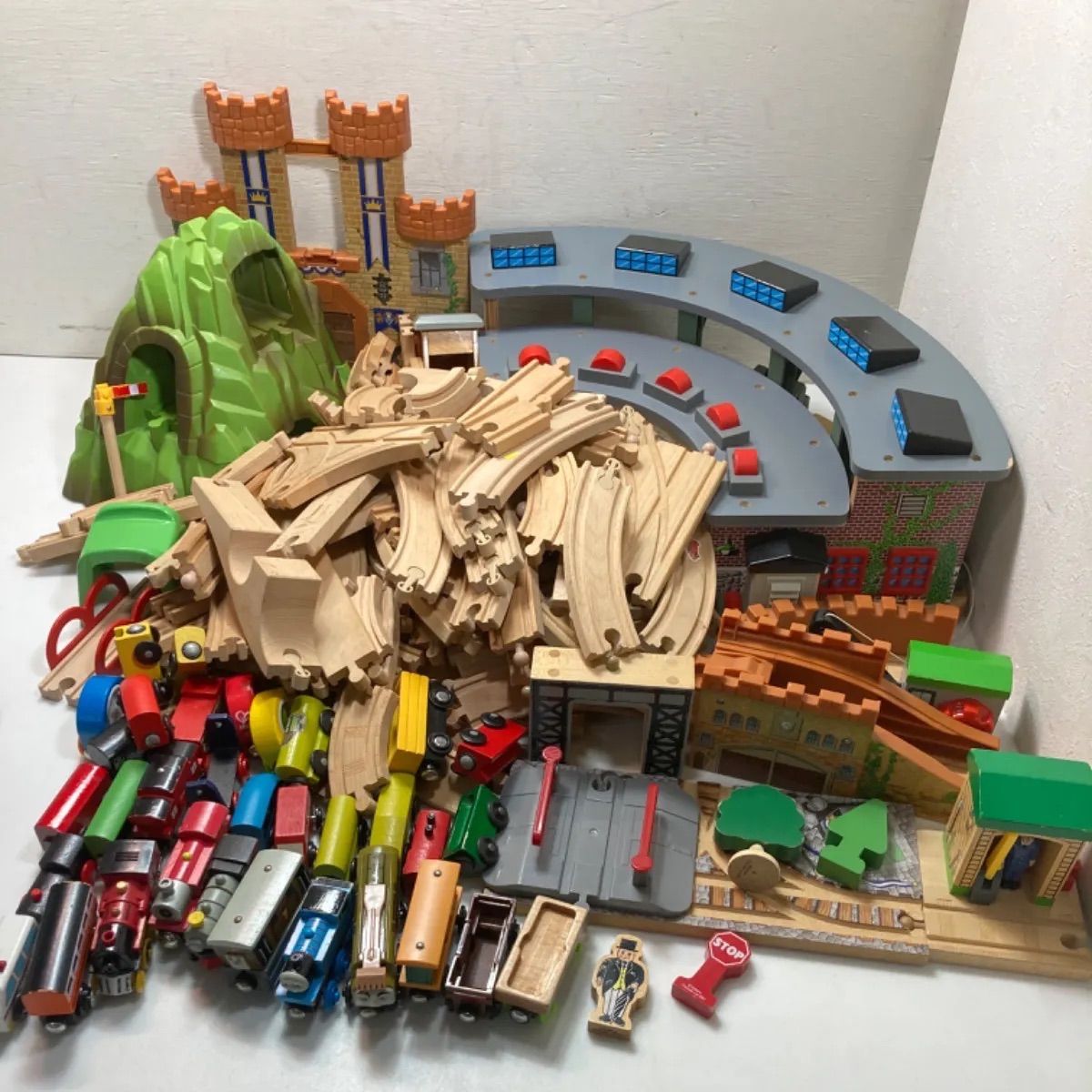 きかんしゃトーマス 木製レールシリーズ デラックス操車場 木製レール