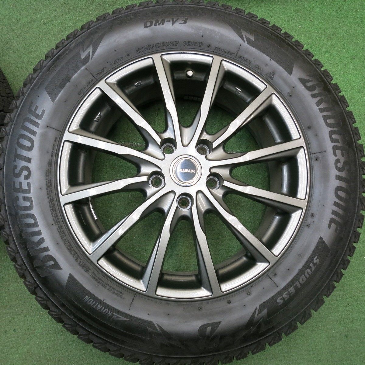 スタッドレス ブリヂストン DM-V3 225/65R17 エコフォルム 冬用 楽天市場】ブリザック DM-V3 225/65R17 ブリヂストン BRIDGESTONE MID