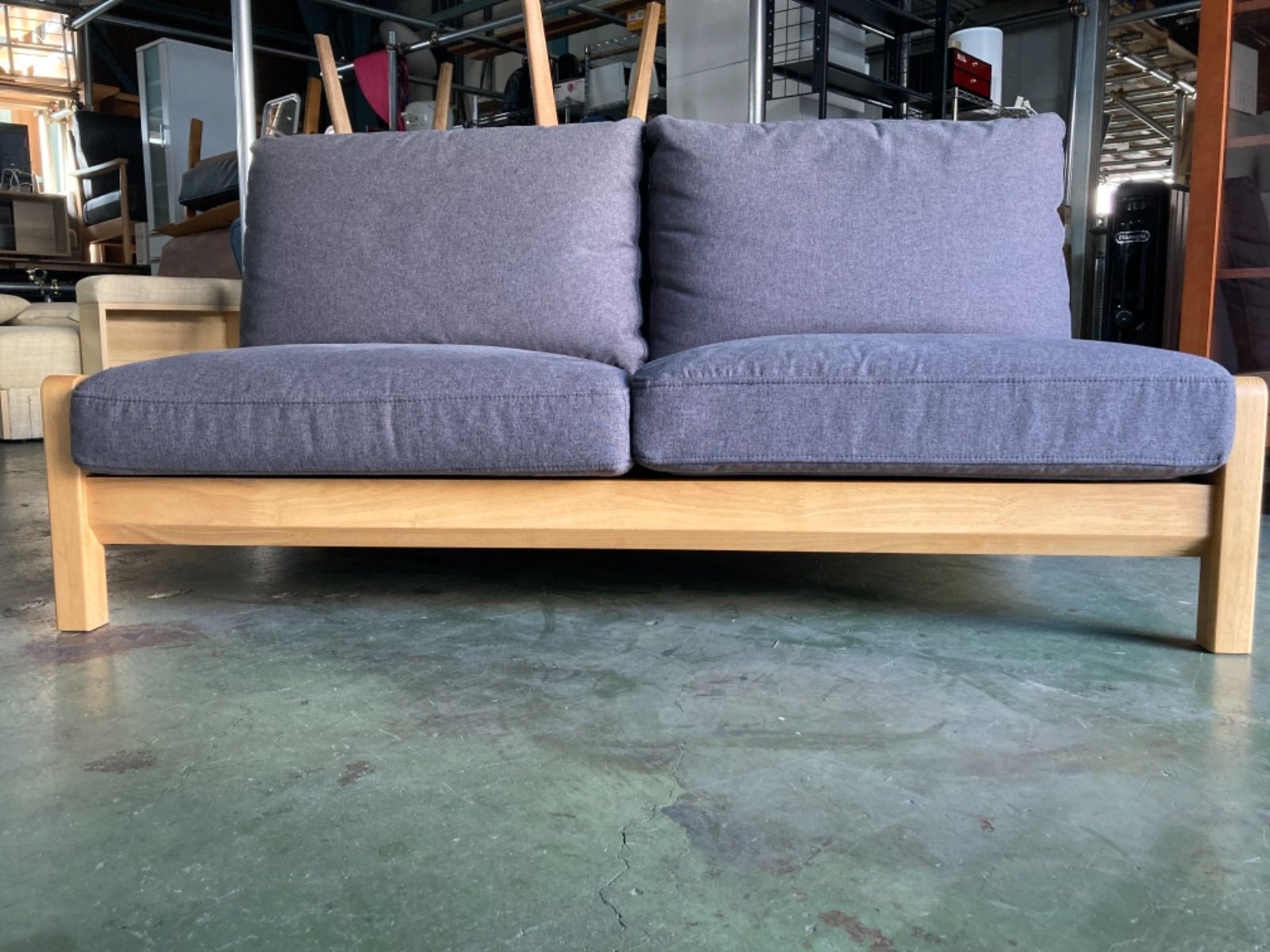 ○ 2人掛けソファー、木製フレーム、家具の大丸、ラブコ2P、東京都下 