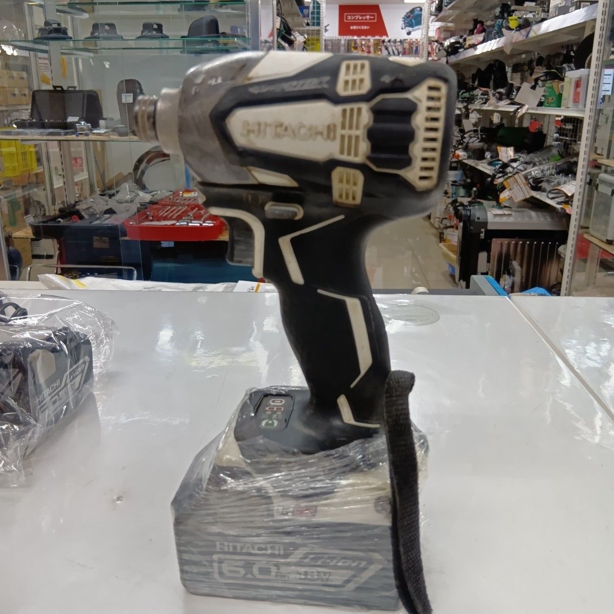 HITACHI 日立 WH18DDL2 ホワイト×ブラック 工具 電動工具 インパクト