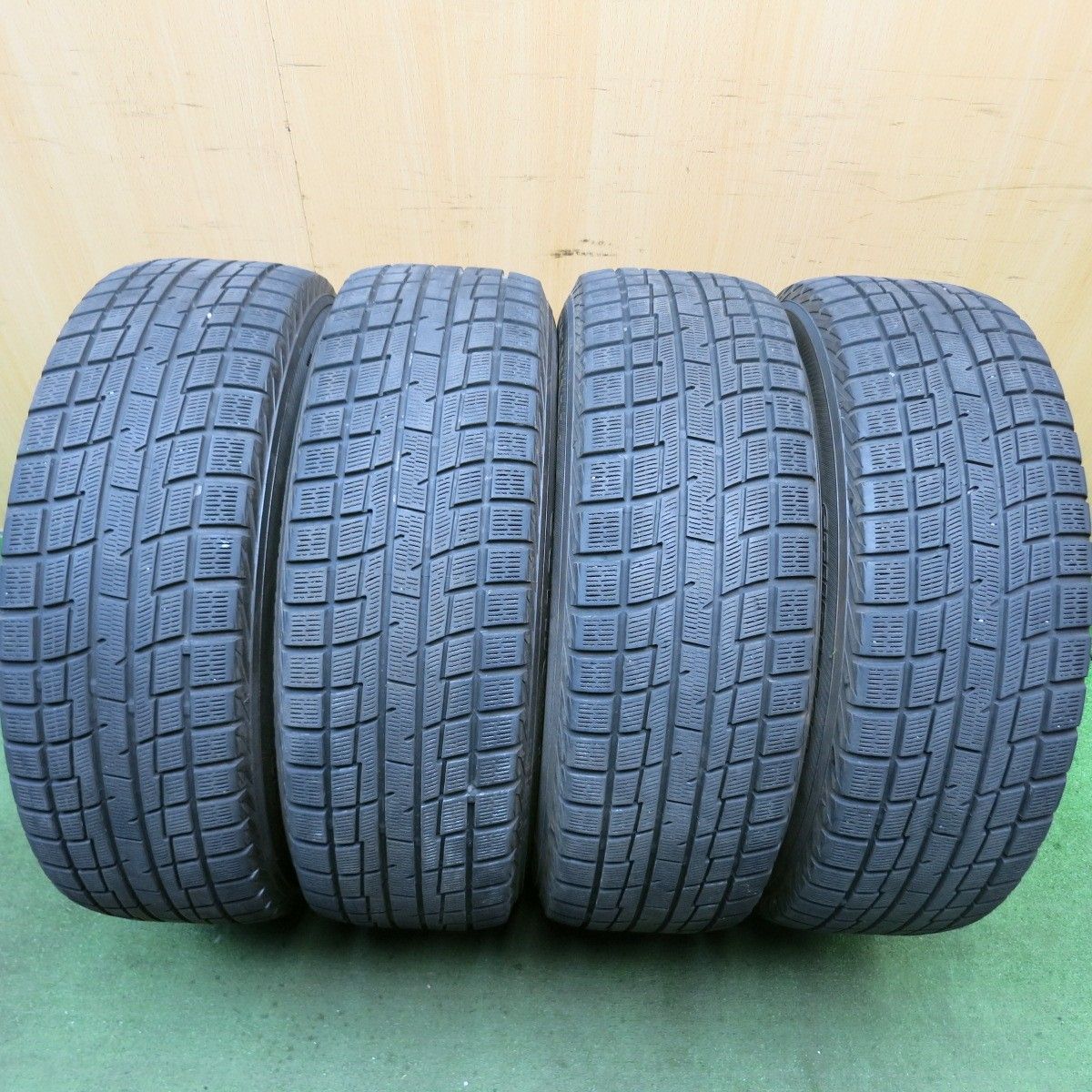 4本価格☆スタッドレス 215/65R16 ヨコハマ アイスガード iG30 GRASS 