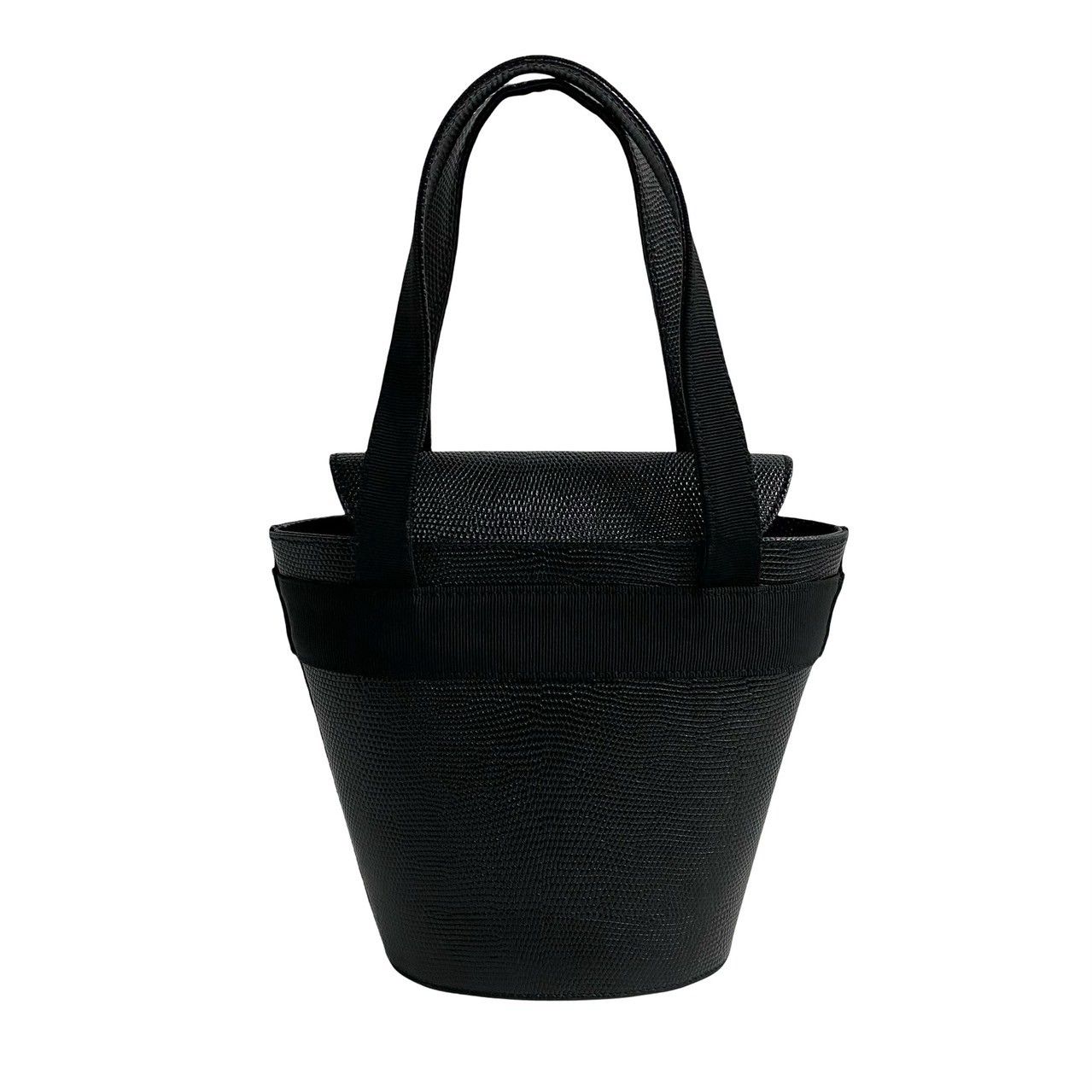 極 美品 サルヴァトーレフェラガモ ヴァラ リボン レザー ミニ