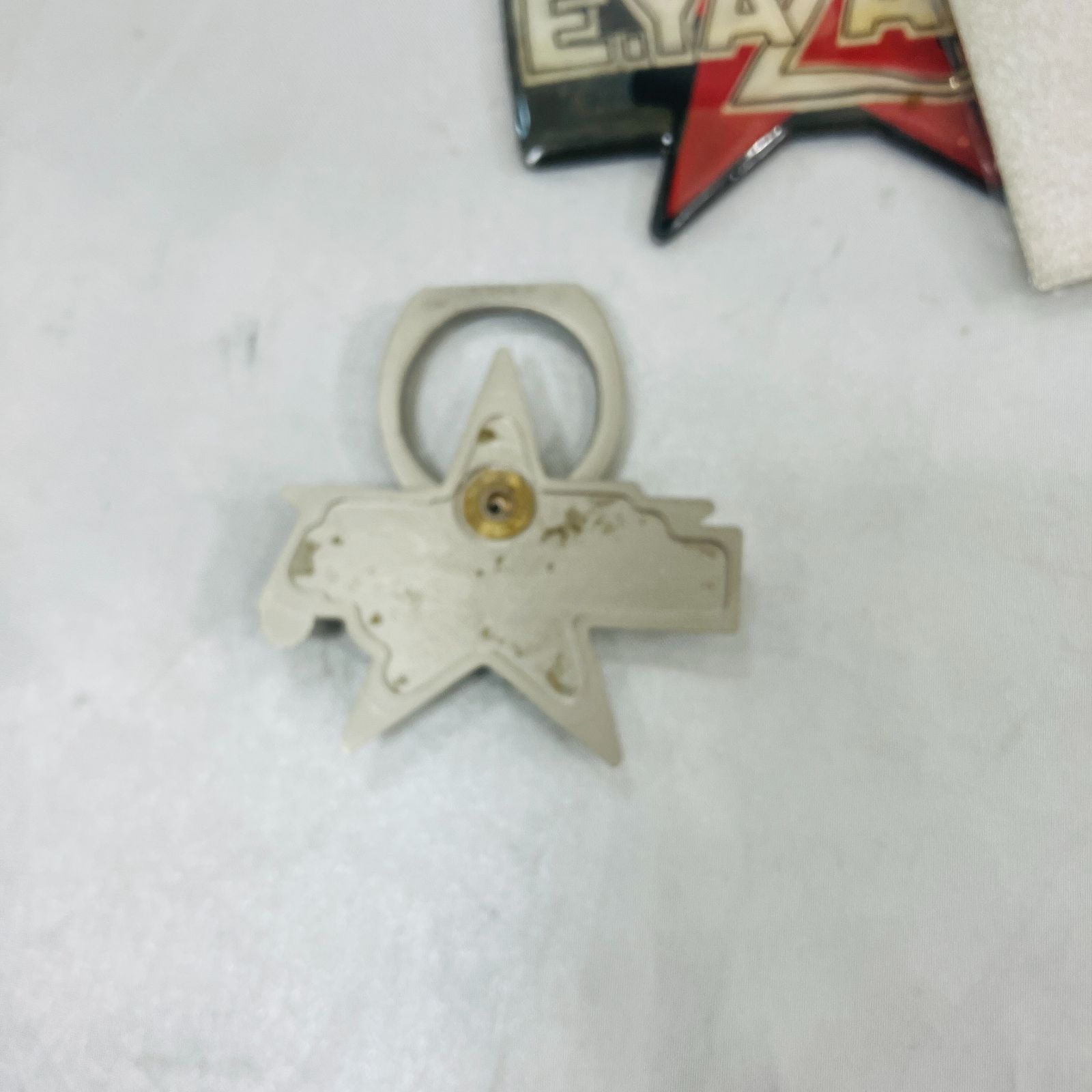 矢沢永吉 オリジナルグッズまとめ売り ジッポ ライター ピンバッジ キーホルダー 矢沢永吉 オリジナルグッズまとめ売り ジッポ ライター ピンバッジ