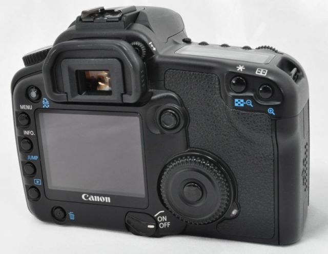 Canon　一眼レフカメラ　EOS　30D Amazon | Canon EOS 30D デジタル一眼レフカメラ EF 28-135mm f