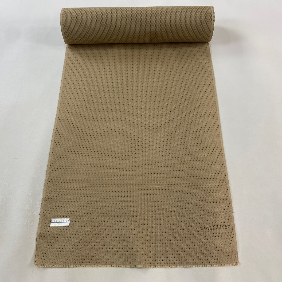 反物 秀品 小紋 夏物 紋紗 幾何学模様 薄茶色 正絹