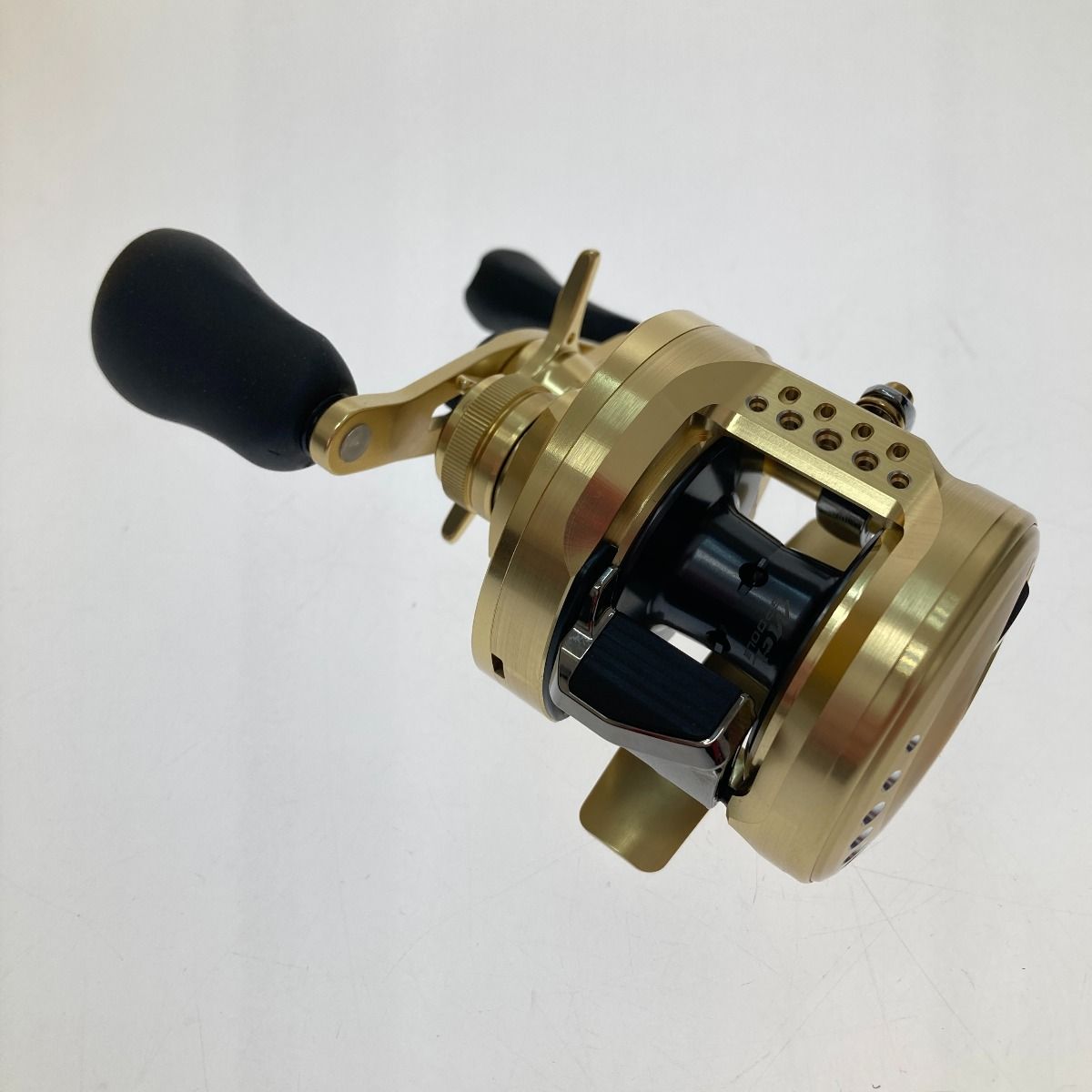 □□SHIMANO シマノ 22 カルカッタコンクエスト 201XG 左