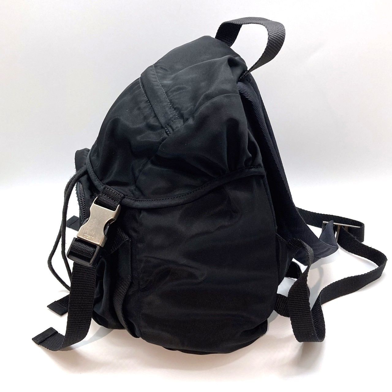 ★希少★ 年代物 PRADA プラダ 三角ロゴ 黒 ナイロン リュック 専用✨PRADA リュック バックパック ナイロン フラップ 三角ロゴ