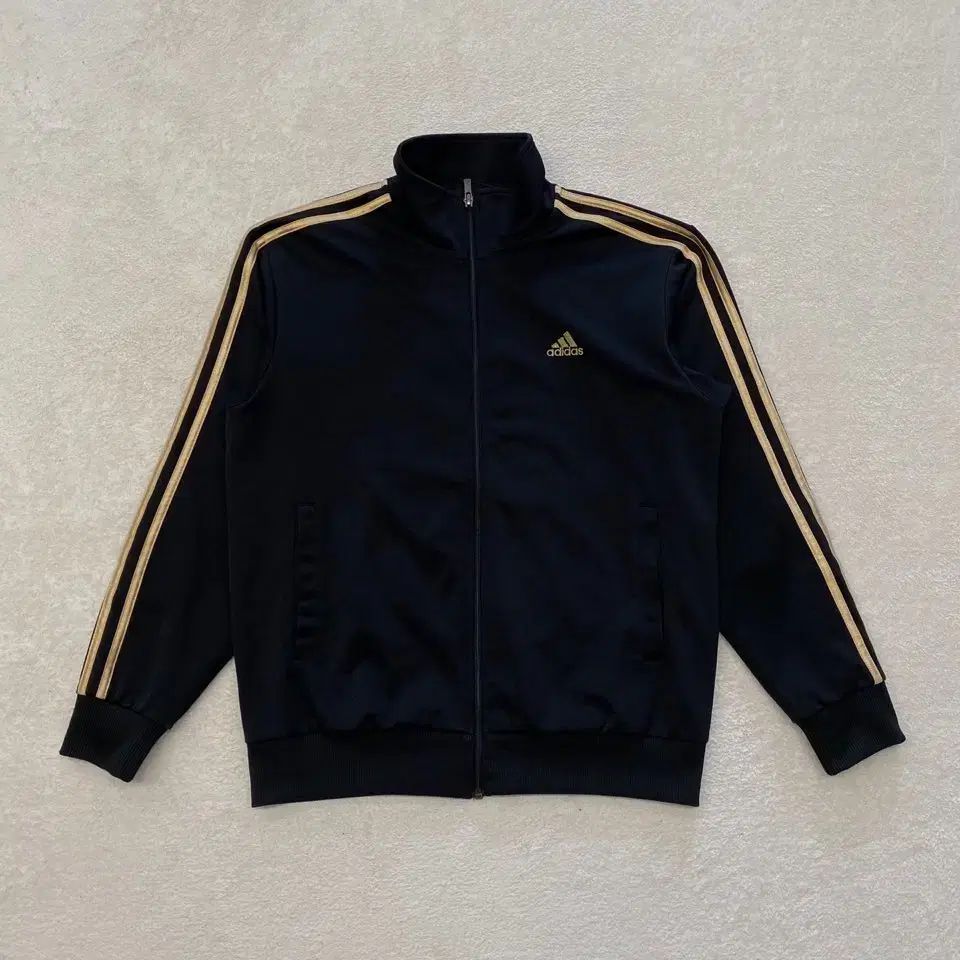 【雷市場（ポンジャン）商品韓国直送】adidas(アディダス) 検査 黒 ジャージ 95