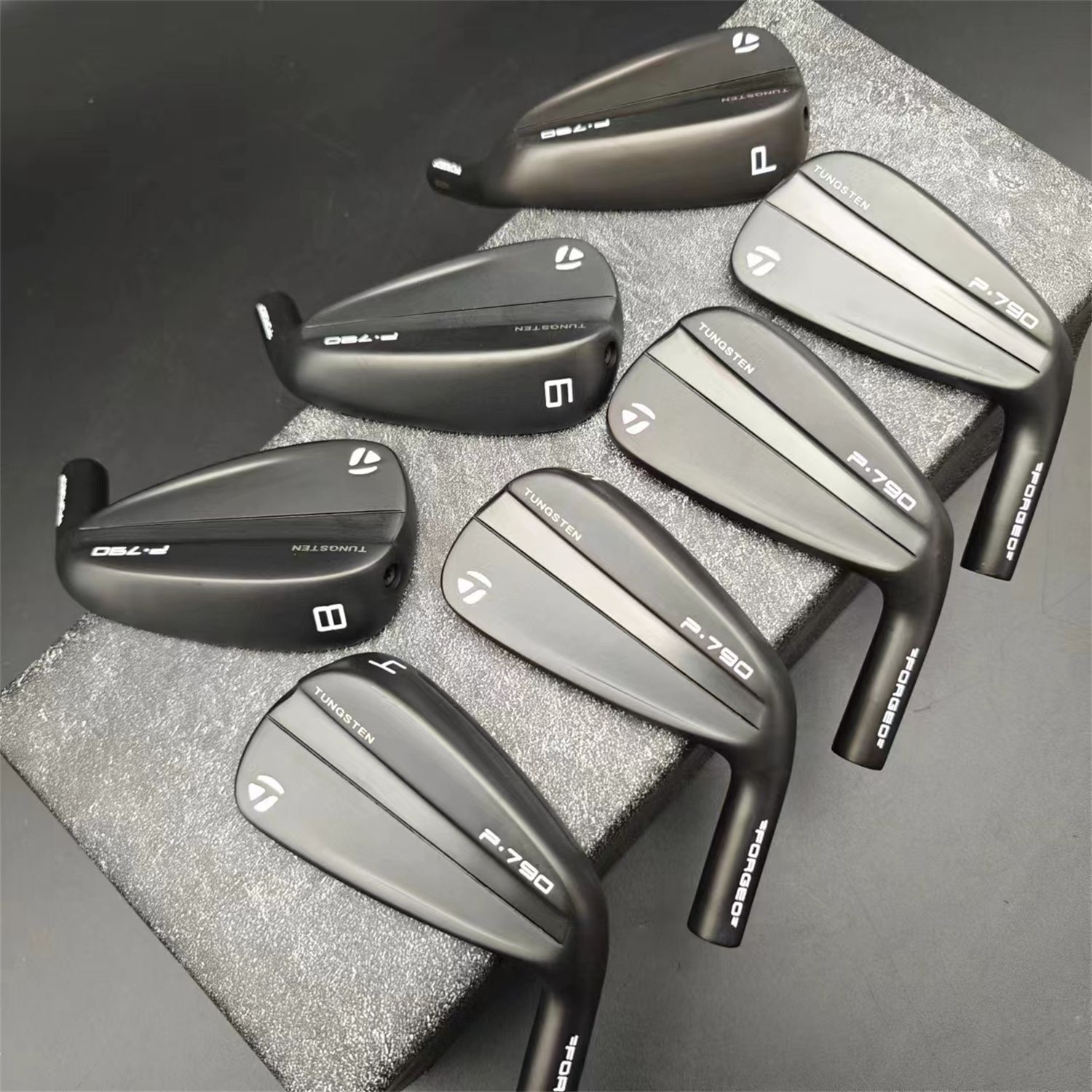 テーラーメイド（TaylorMade）P790 ブラック アイアンヘッド7本