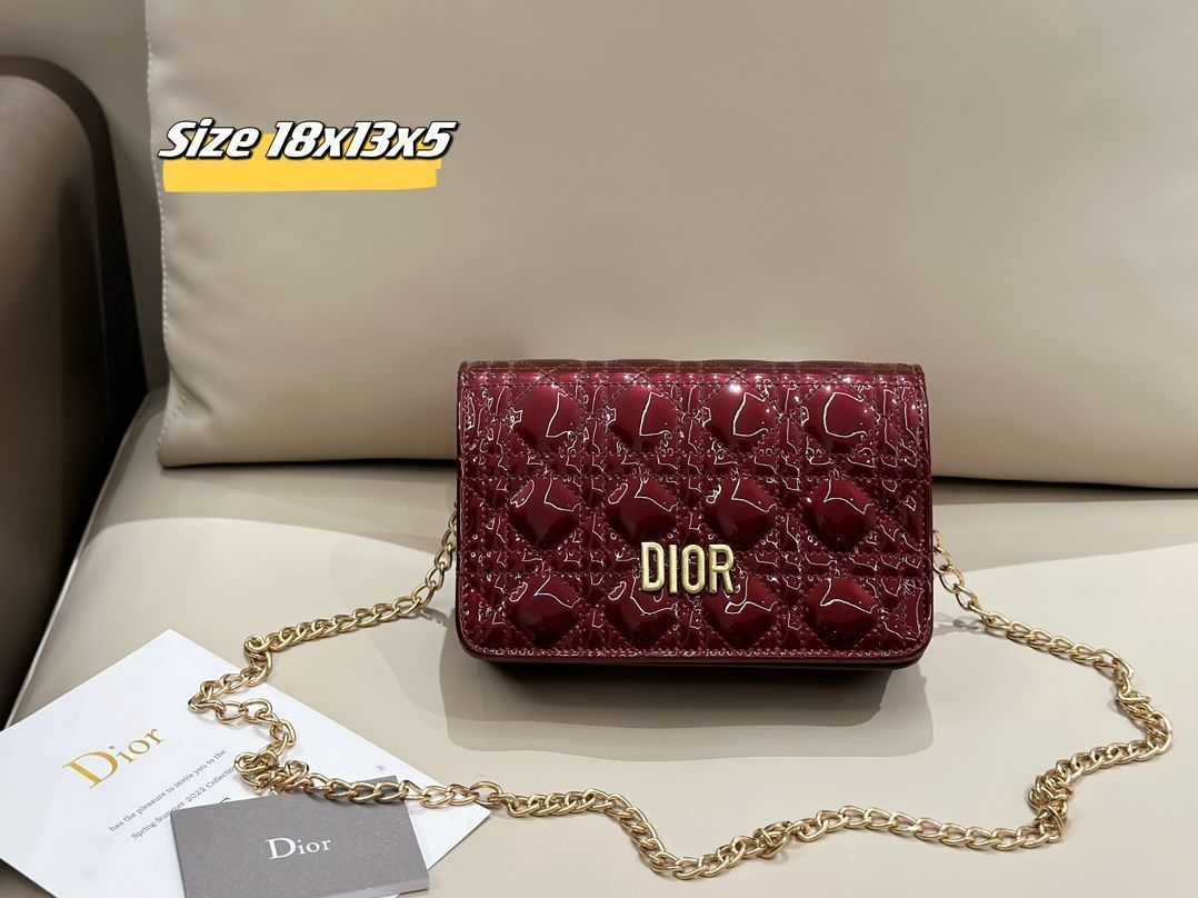 今日特価】DIOR バッグや財布の魅力的なアイテム！送料無料で今