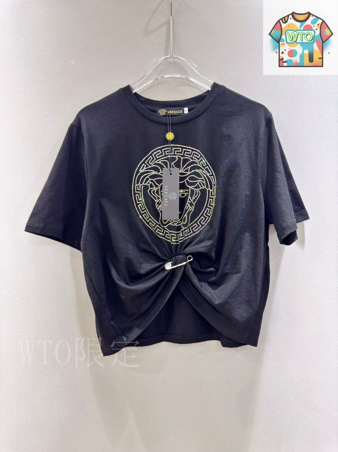 ★関税込み★【VERSACE】メドゥーサ オン チェーン Tシャツ メドゥーサ Tシャツ ブラック | VERSACE JP