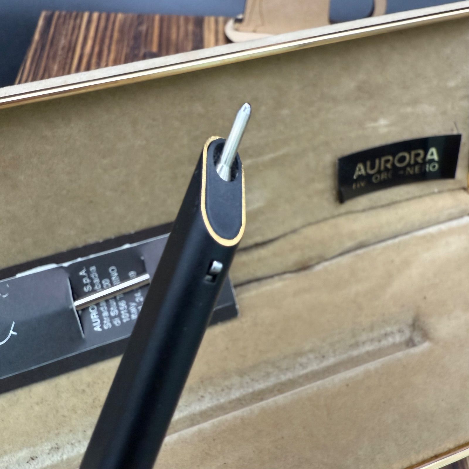 AURORA アウロラ テッシー ブラック 美品　T91 アウロラ AURORA ボールペン T91 テッシー ブラック 美品 THESI