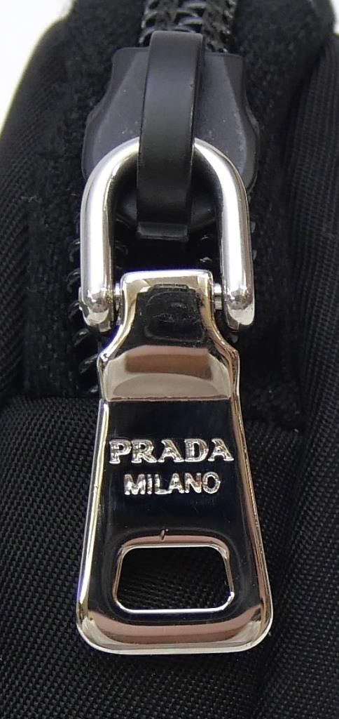 プラダ PRADA Re-Nylon ミニポーチ 1TT119 黒 ナイロン - メルカリ