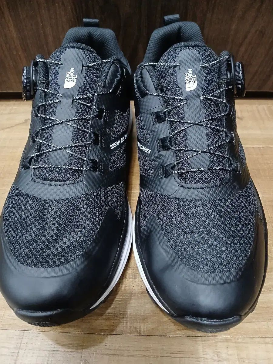 THE NORTH FACE ザノースフェイス BOA ダイアル 登山靴 トレッキングシューズ 265nm