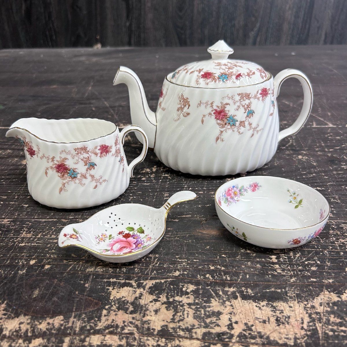 F2849 MINTON アンセストラル ティーポット ミルクピッチャー 小皿 ティーストレーナー4点セット|M3