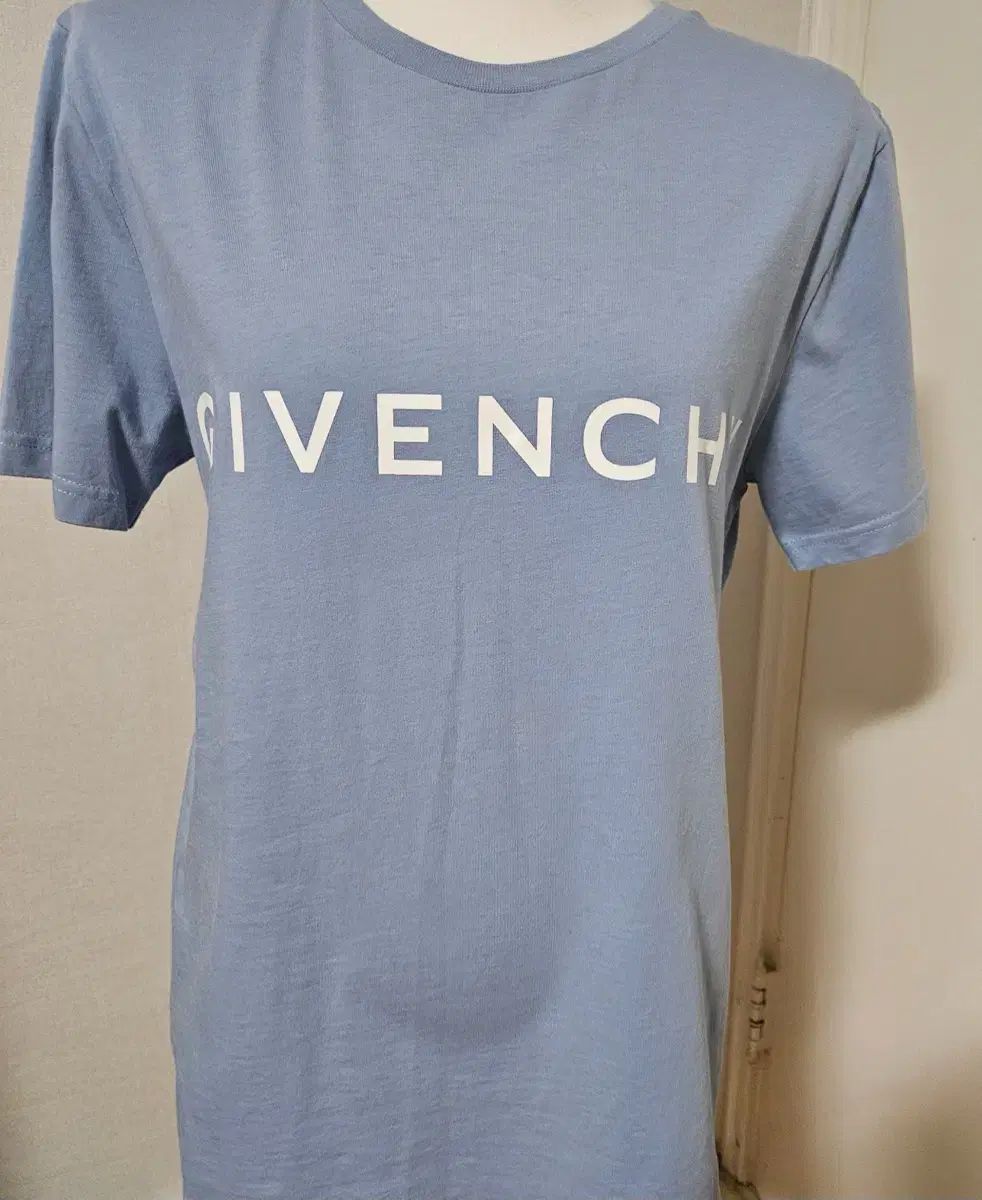 Givenchy ジバンシィ 半袖T ジュニア向け 12