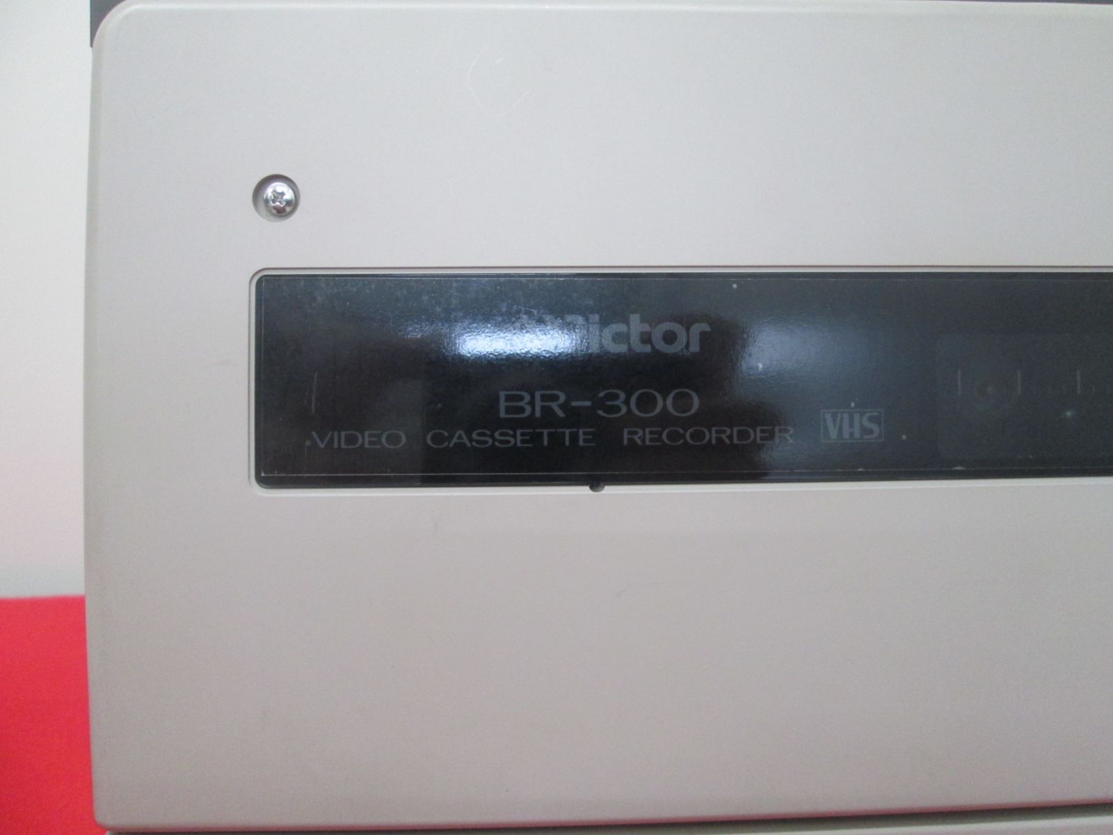 ポータブルビデオプレーヤー・VHSテープセット【現地引取のみ、配送不可】