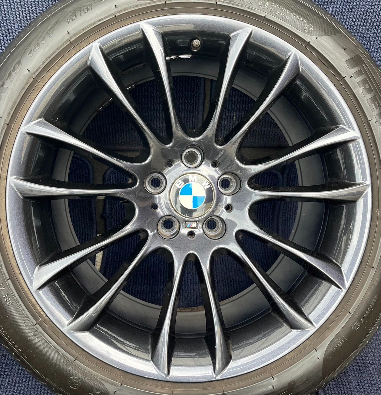 そ*ん様 純正BMW F40 16インチホイール★メルカリの発送の関係上２本ずつ 送料込！！BMW 純正 16インチ ホイールセット 10本スポーク