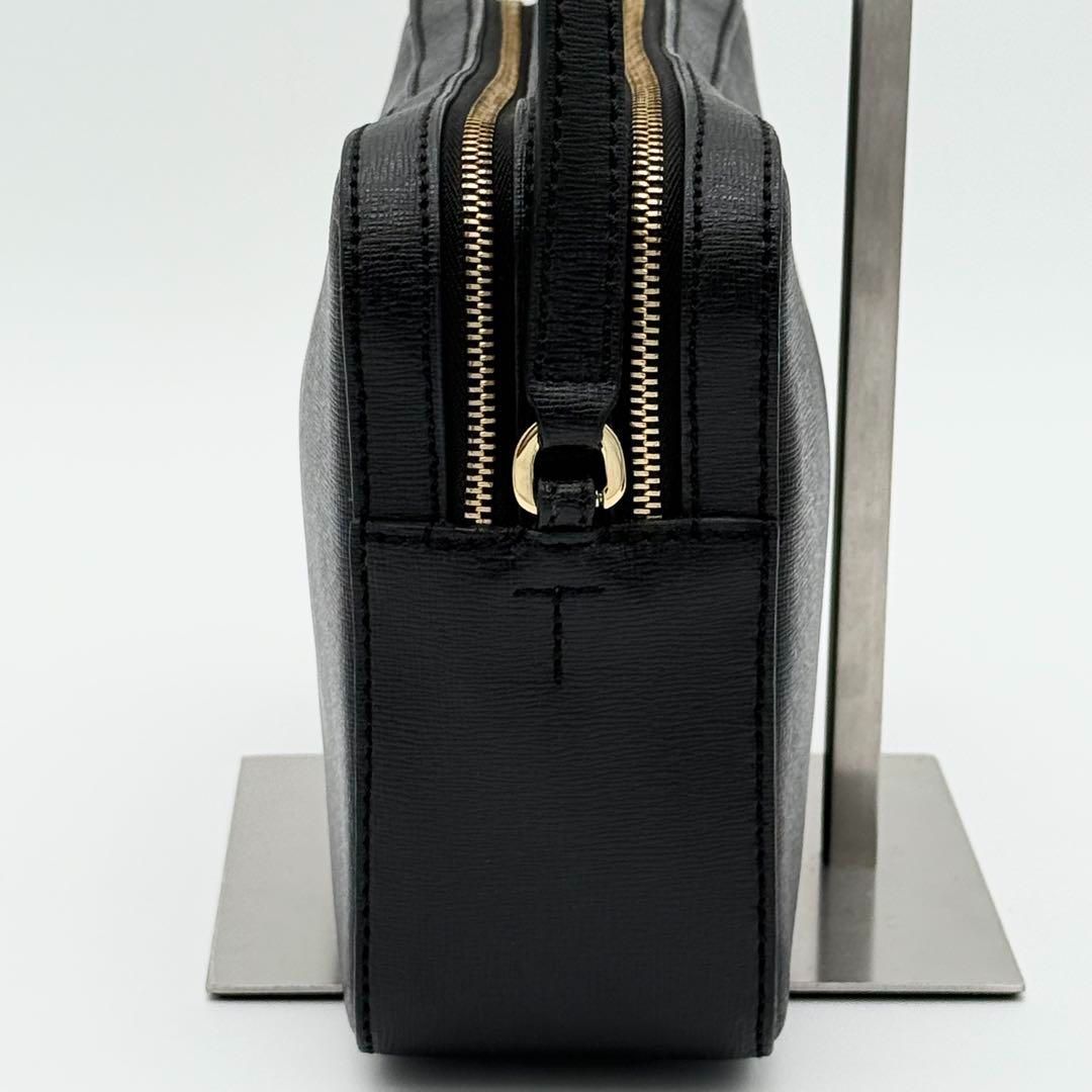 【極美品】FURLA LILLI カメラバッグ ショルダーバッグ シンプル 極美品】FURLA LILLI カメラバッグ ショルダーバッグ ブラック