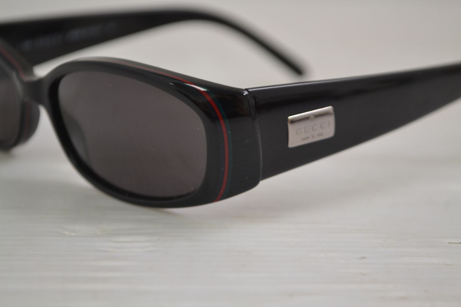 GUCCI グッチ サングラス シェリー プレート ロゴ GG2451 黒 GUCCI グッチ サングラス シェリー プレート ロゴ GG2451 黒