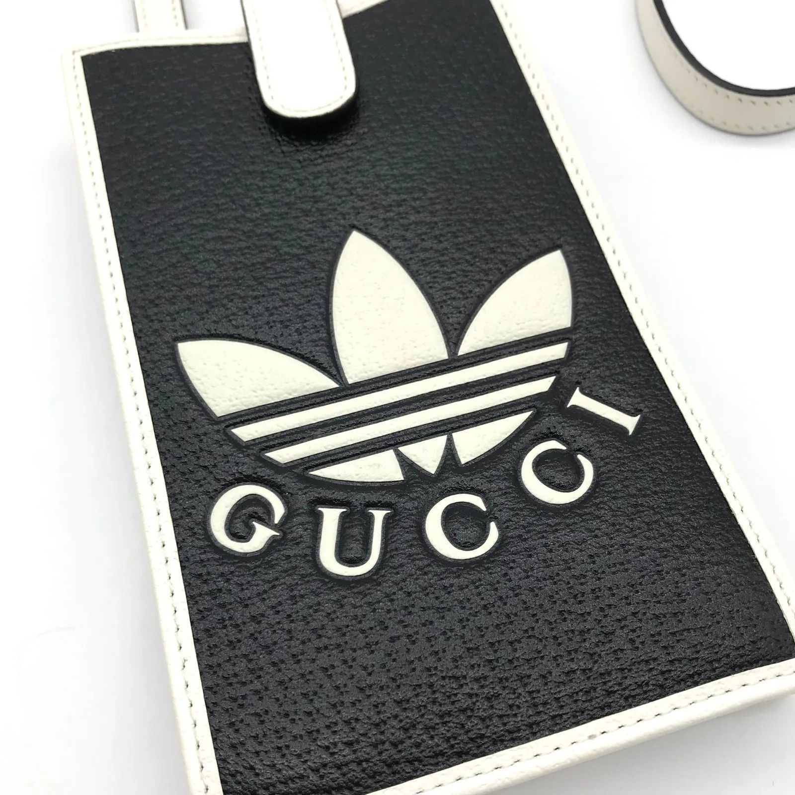 ▽GUCCI/グッチ アディダス コラボ スマートフォンケース レザー ブラック ホワイト 付属品あり 702203 S49573146790 -  メルカリ