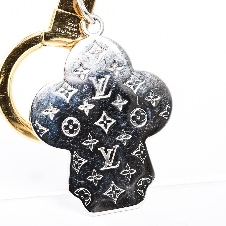 VUITTON