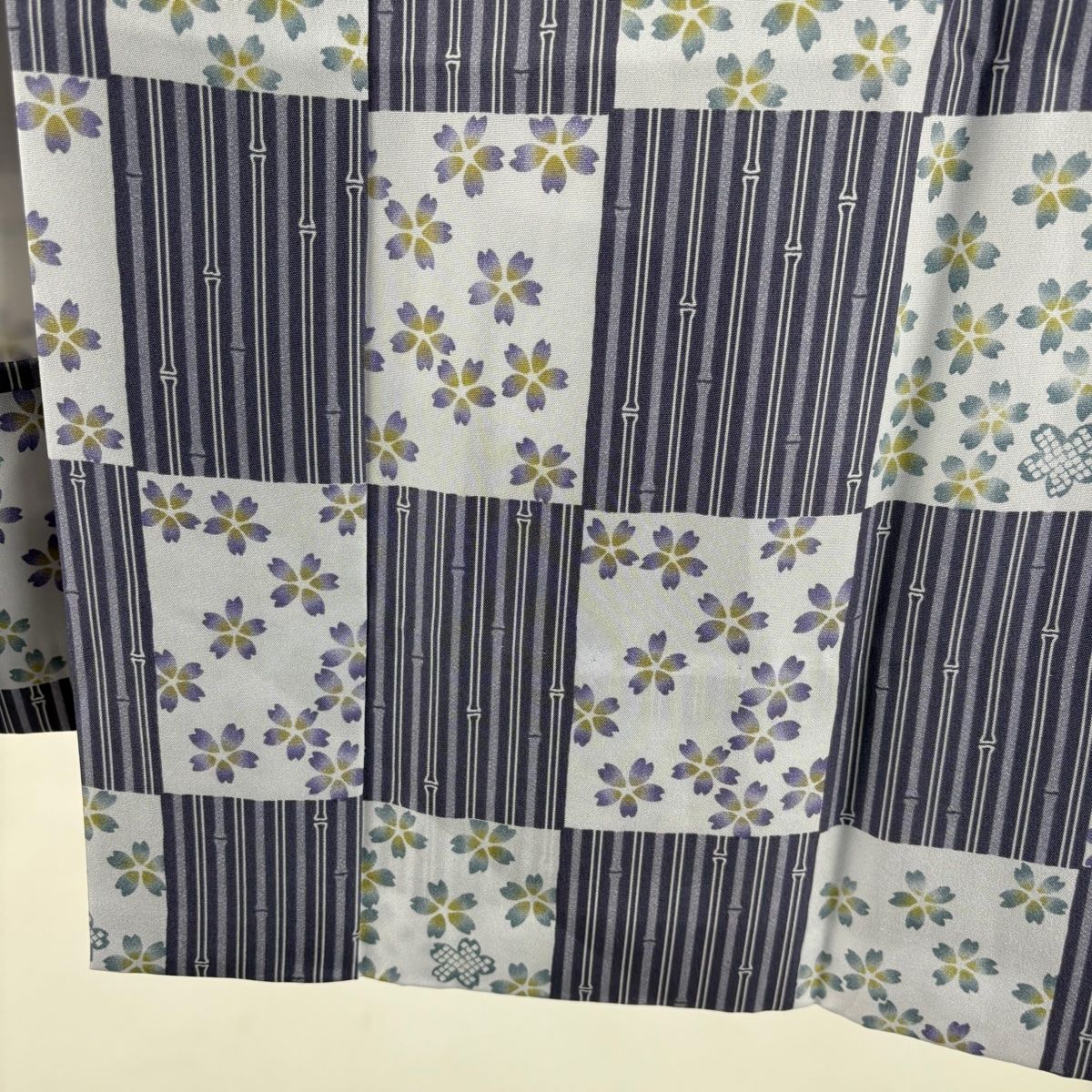 長襦袢 身丈127.5cm 裄丈64.5cm M 桜 竹縞 青灰色 正絹 秀品