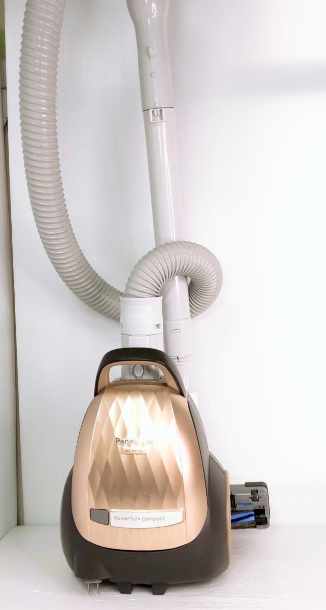 品】Panasonic パナソニック 紙パック式掃除機 2017年製 MC-PK18G-N〇YR-
