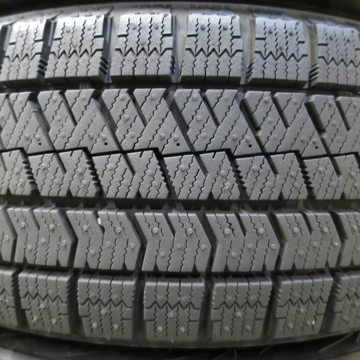 ☆送料込☆22年☆バリ溝☆ブリヂストン ブリザック VRX2 165/60R15 バリ溝 ブリヂストン VRX2 155/65R14 2023年製 4本 - メルカリ
