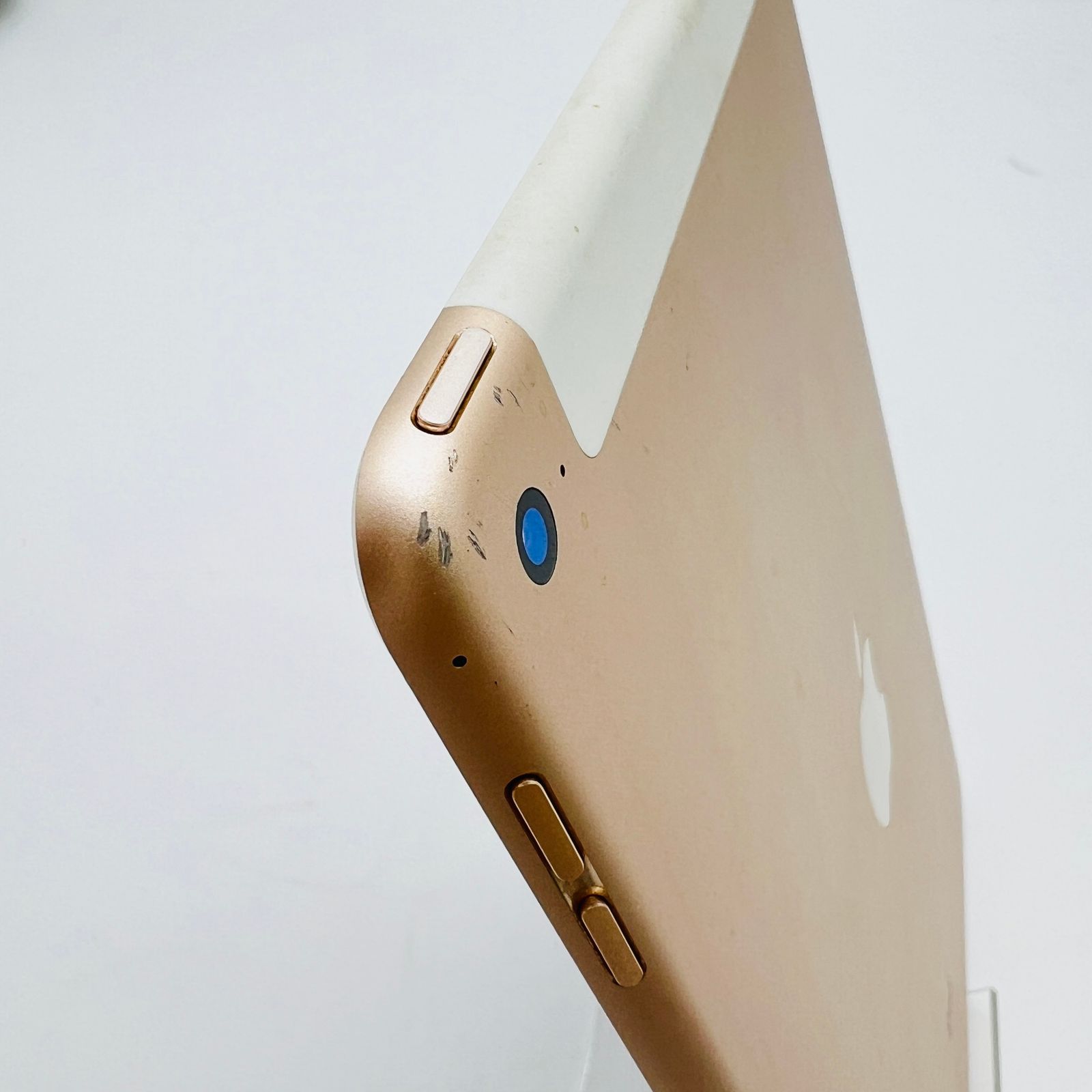 Apple iPad air2 16Gゴールド 本体(auセルラーモデル) Apple iPad Air 2 Wi-Fi+Cellular 16GB SIMフリー 価格比較