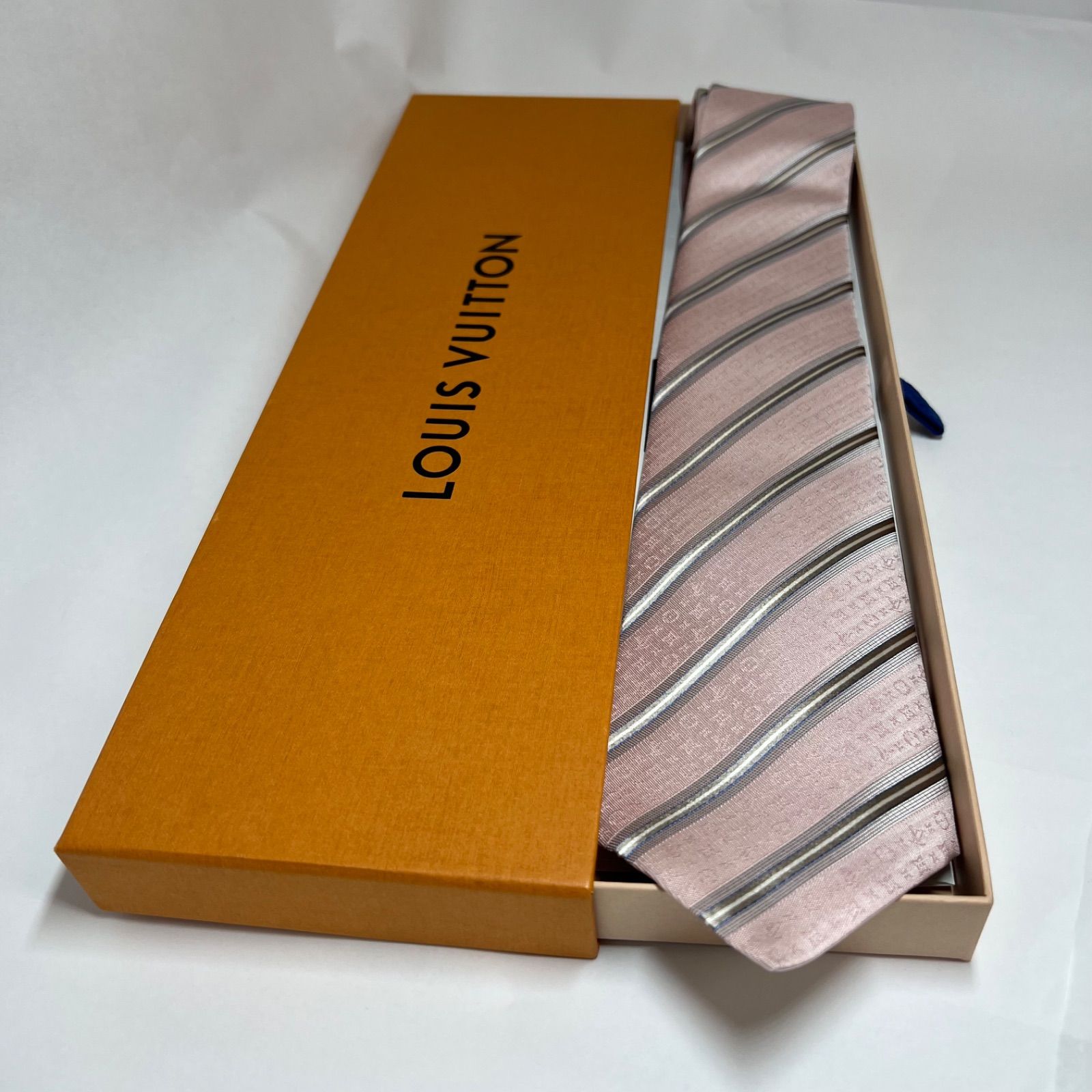 美品✨️ルイヴィトン　Louis vitton ネクタイ箱付き T543 【未使用品】LOUIS VUITTON ルイヴィトン ネクタイ 箱付き