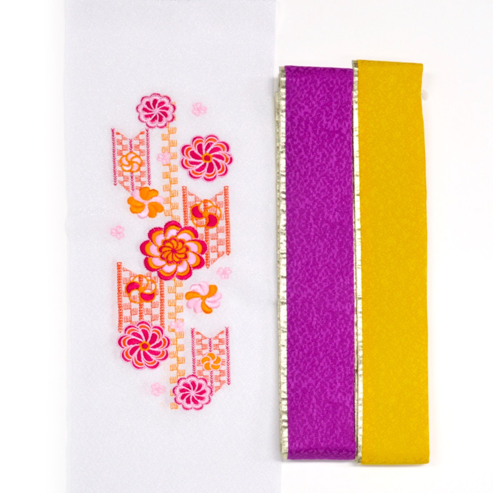 美品》正絹 振袖フルセット S〜Mサイズ 成人式 水色地 ポップ 個性的