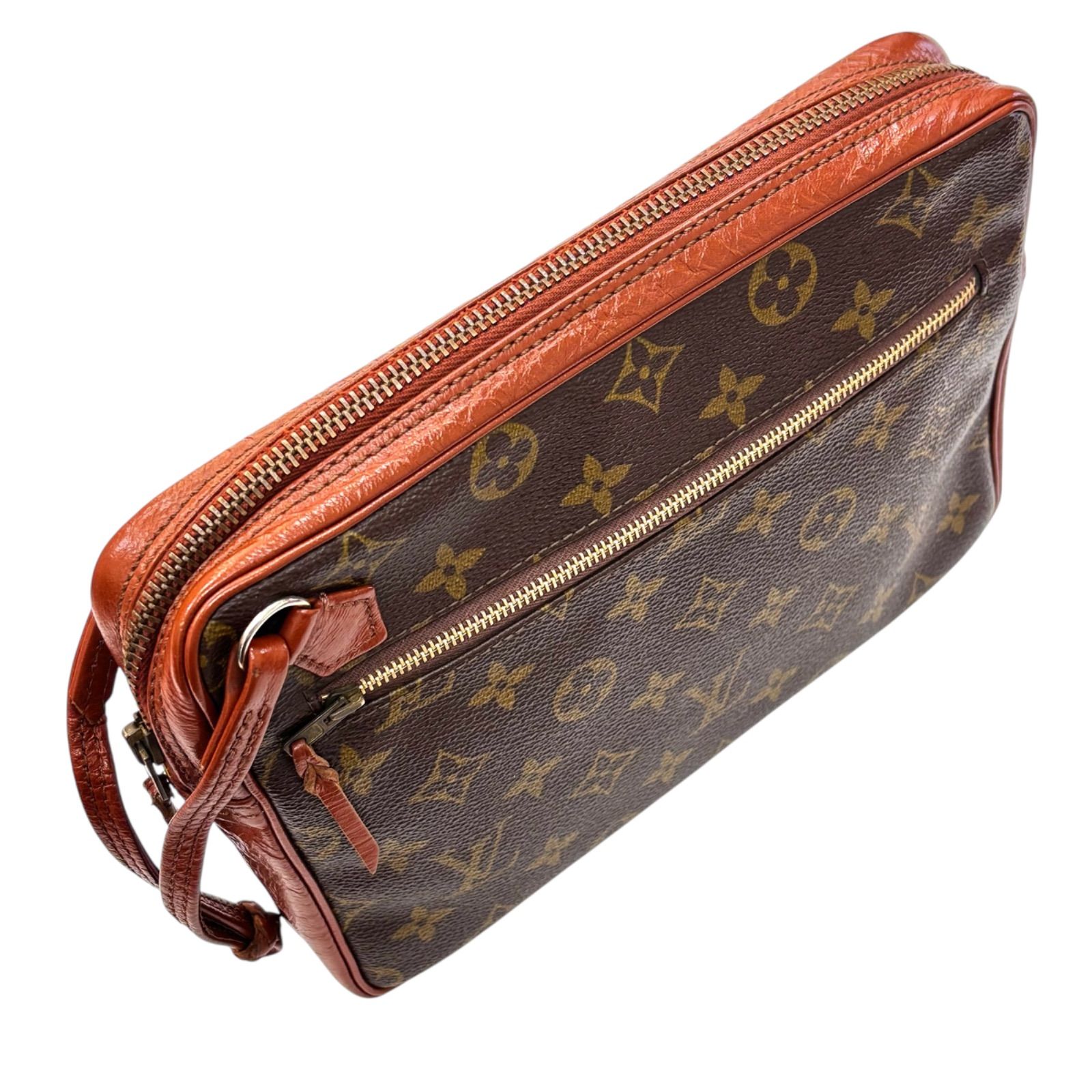 VUITTON