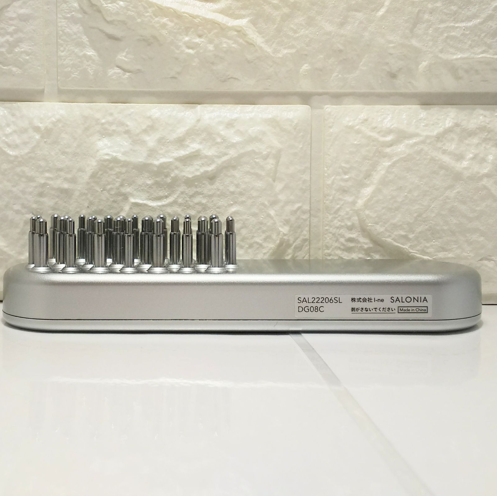 SALONIA/サロニア】EMSリフトブラシ 充電ケーブル欠品 箱付き