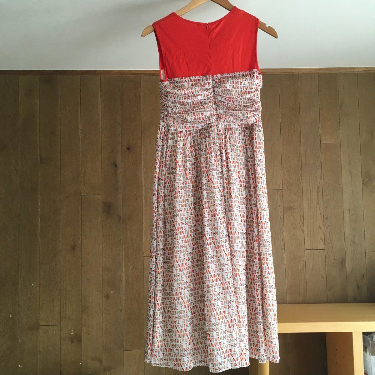 美品 VIVIENNE TAM(ヴィヴィアンタム パワーネット ワンピース