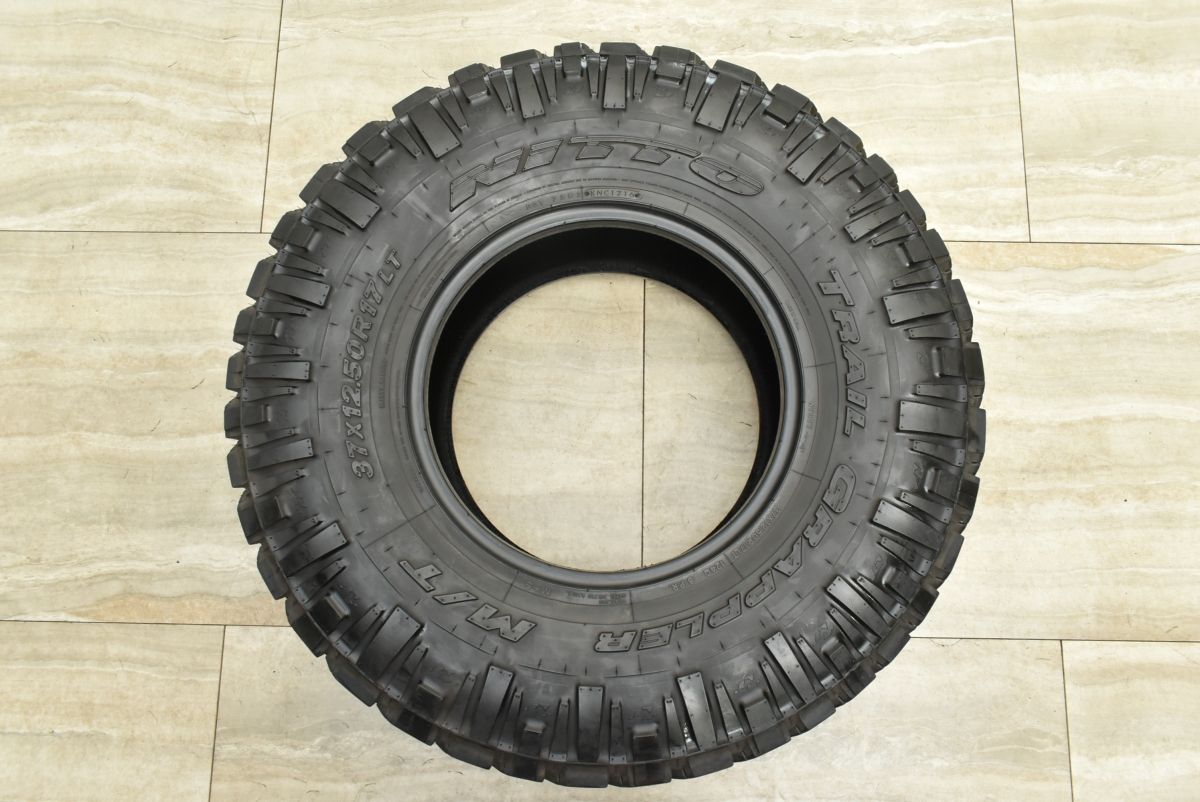 37×12.50R17 ブロックタイヤ