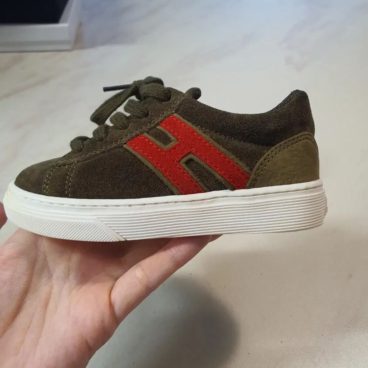 ホーガン スニーカー キッズ 140