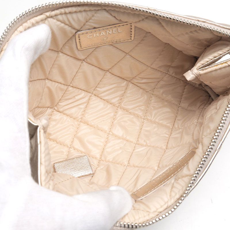 シャネル コスメポーチ A69259 メタリックピンク マトラッセ  