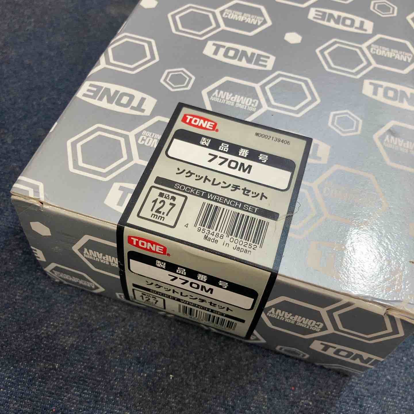 トネ TONE ソケットレンチセット 差込角12.7mm 1 2 770M 内容16点 シルバー 八潮店