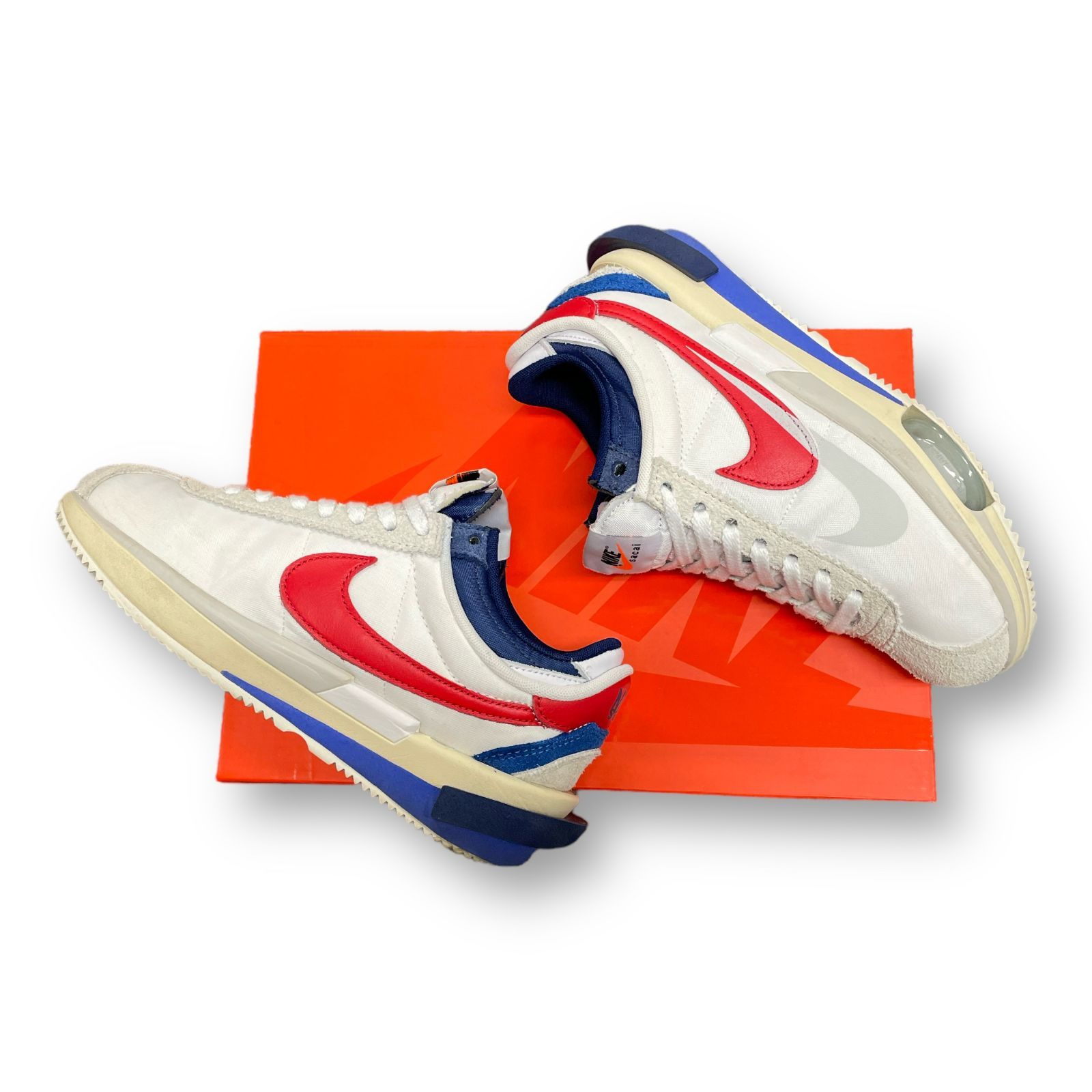 国内正規 NIKE 22SS ZOOM CORTEZ SP SACAI WHITE UNIVERSITY RED