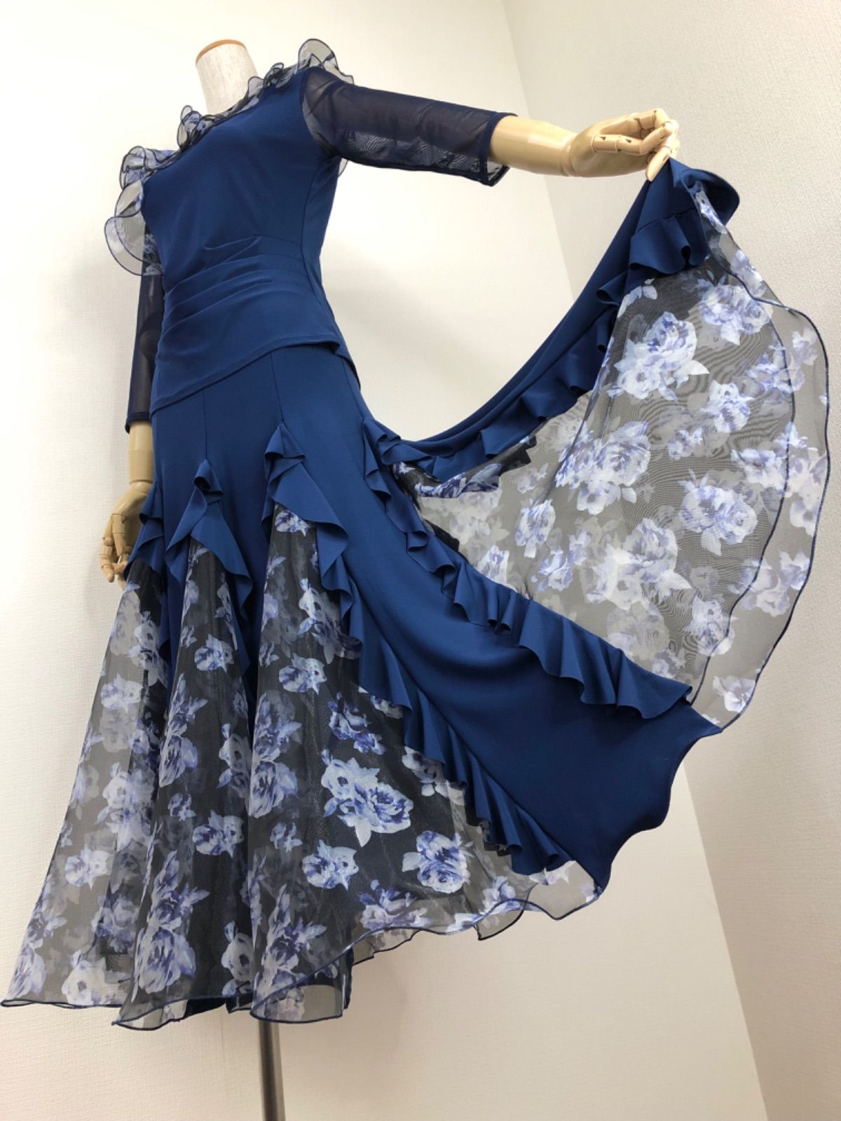 新品》社交ダンス オーガンジー フリル セットアップドレス 衣装