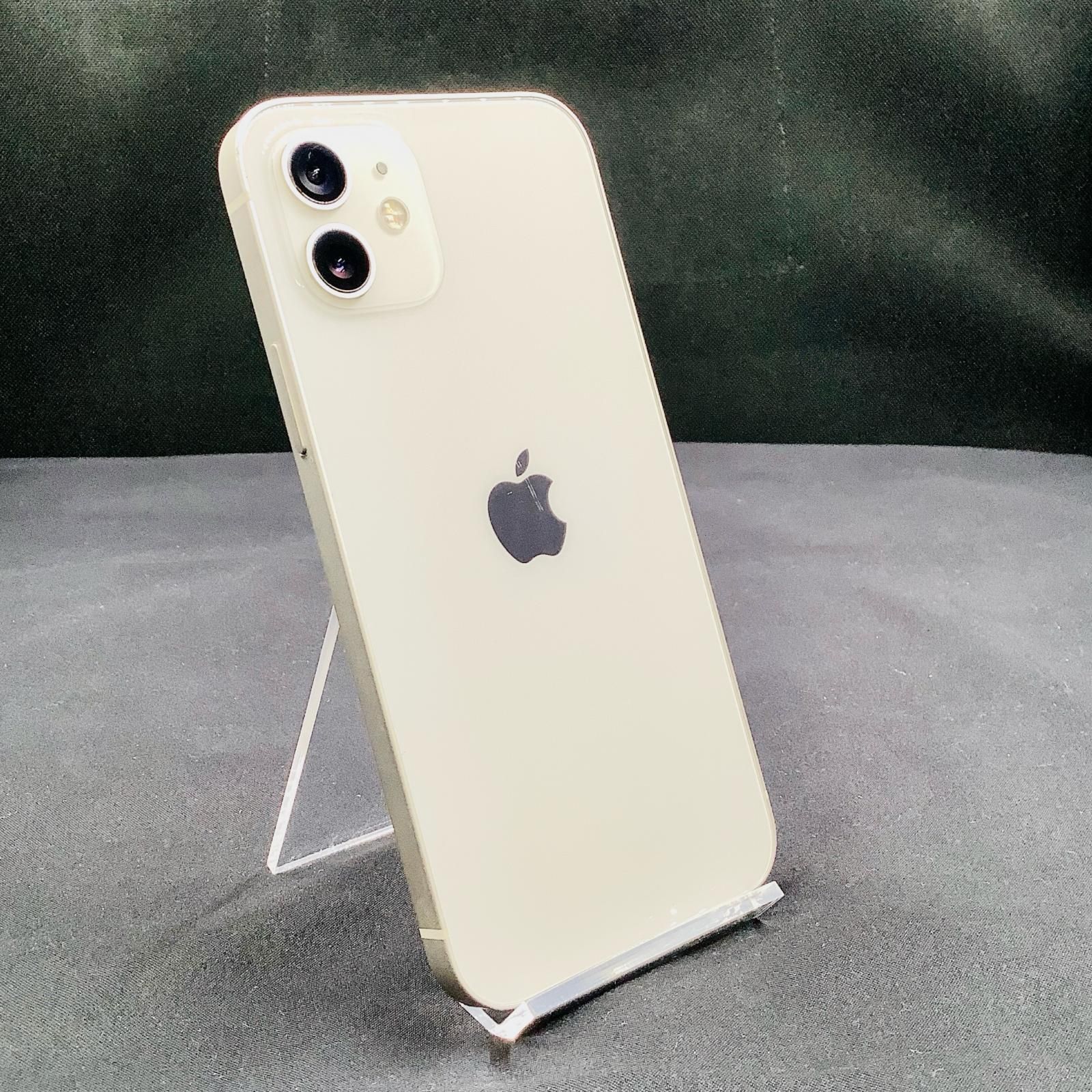 【全額返金保証】【最速発送】Apple iPhone 12 64GB ホワイト docomo 動作確認済 白ロム 78%