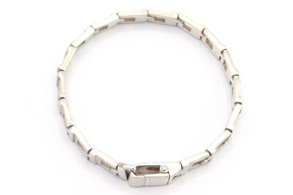 サンローラン ブレスレット モノグラム ツイスト メタル - メルカリ