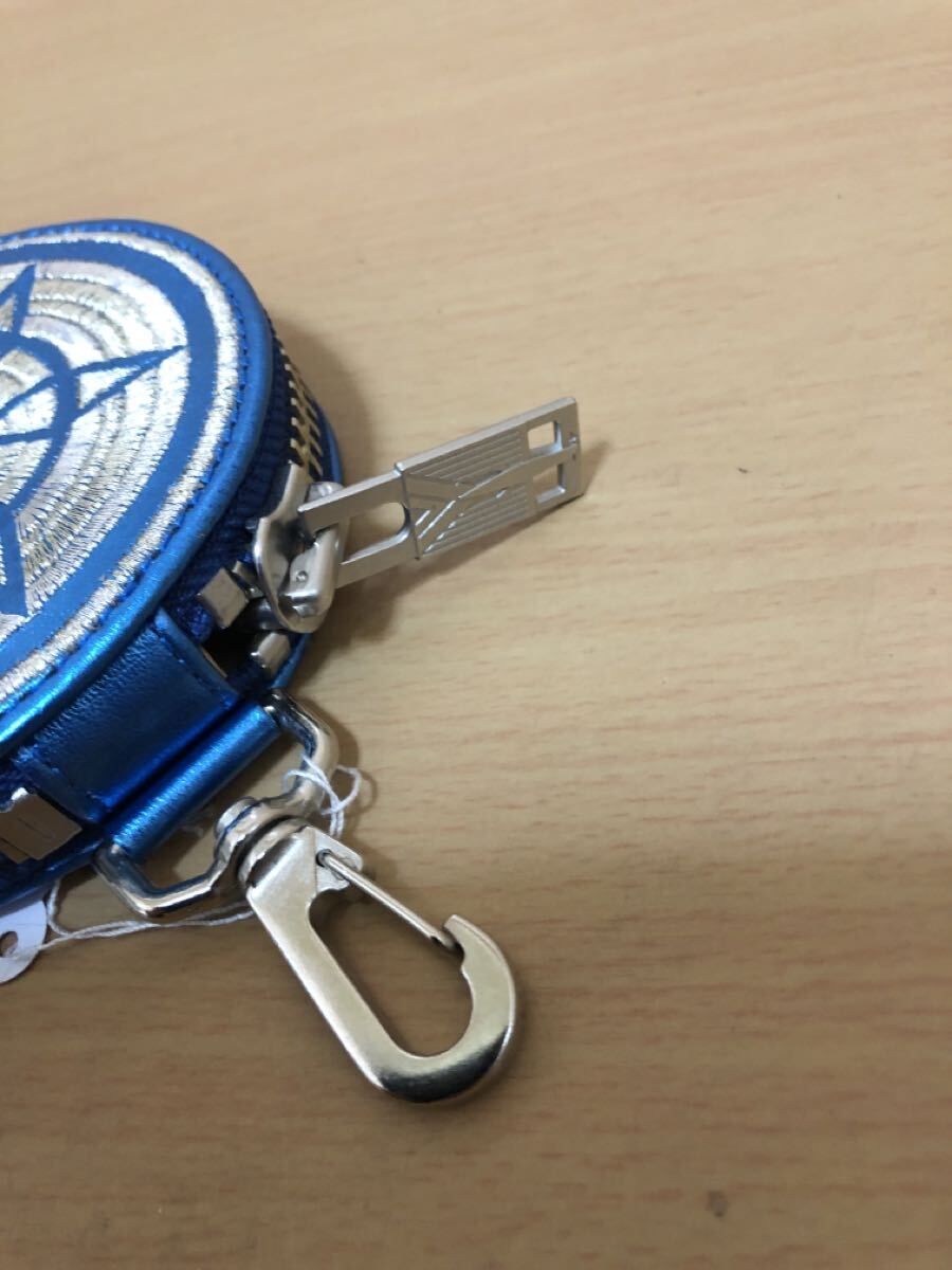 メタリックブルー