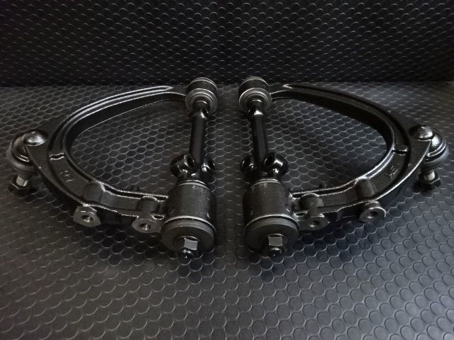 トヨタ 200系 200 ハイエース 2WD Z.S.S. DG-Storm フロントアッパーアーム 強化ブッシュ 左右セット 在庫有り ZSS 31-3-5