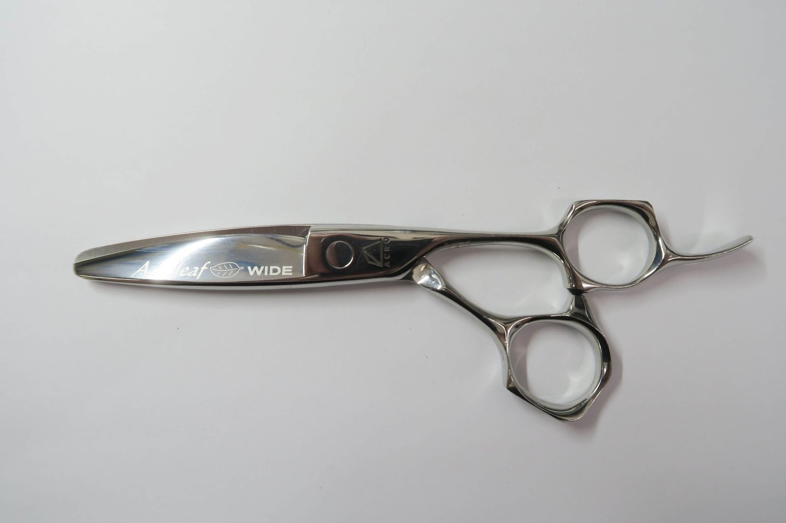 Cランク【MIZUTANI SCISSORS ミズタニシザーズ】 ACRO Acroleaf WIDE K-Medium シザー 美容師・理容師  5.5インチ 右利き ドライカット【中古】:H-7828 - 特価セールサイト